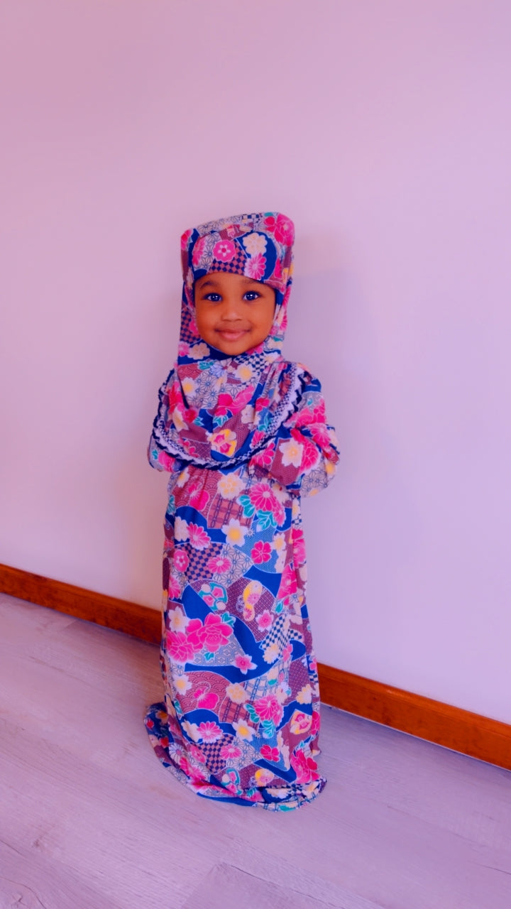 LITTLE GIRLS PRAYER DRESS