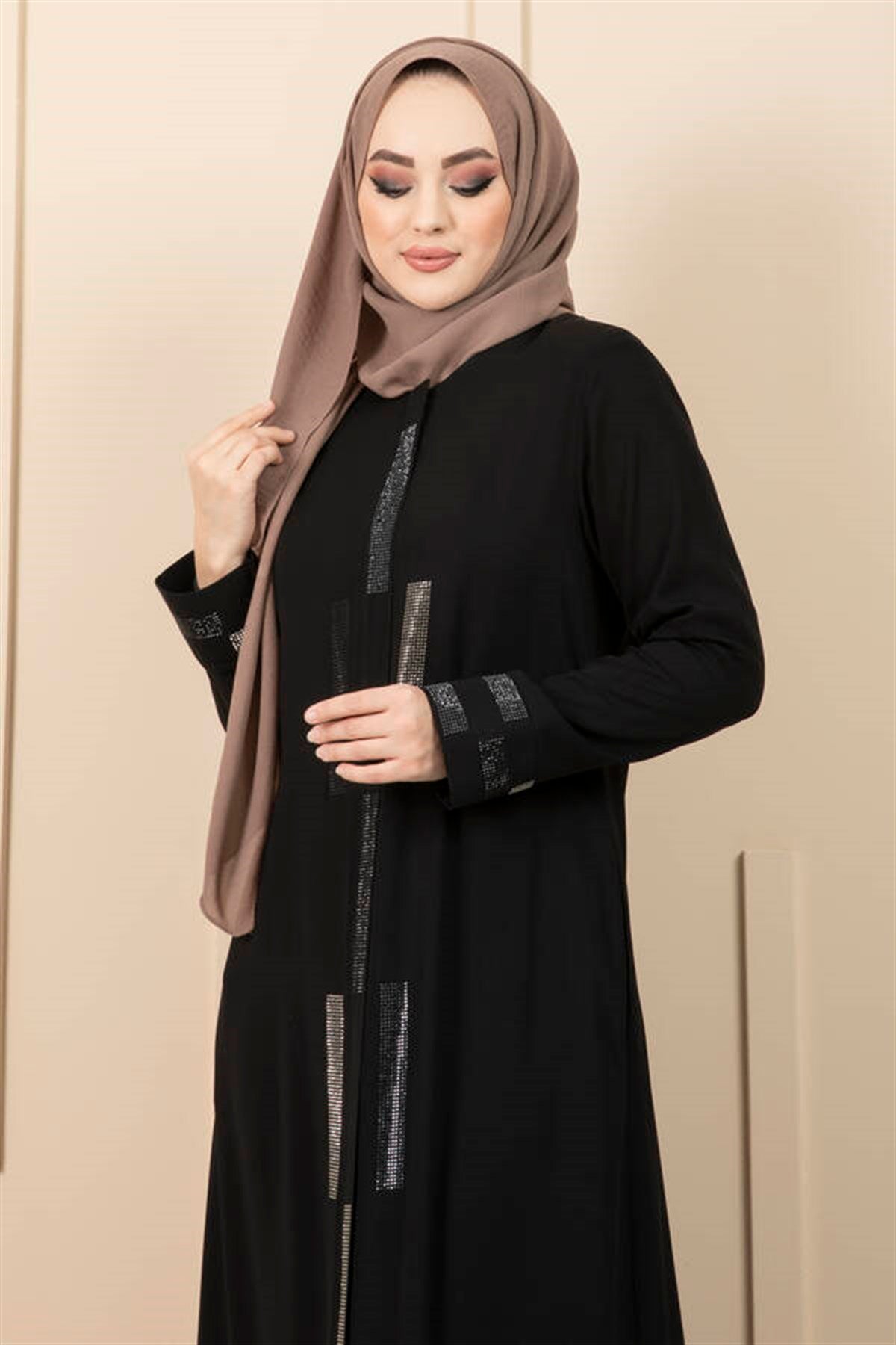 Stone Detailed Hijab Abaya Black