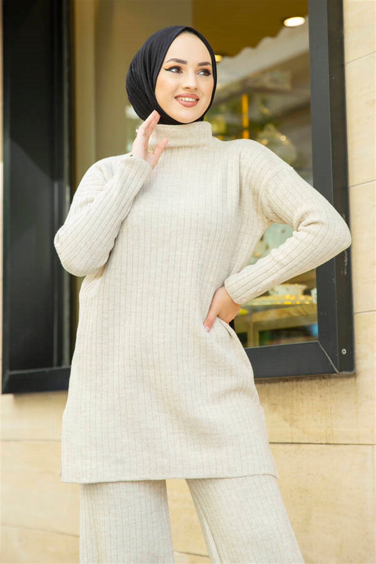 Button Detailed Veiling Knitwear Set Cream