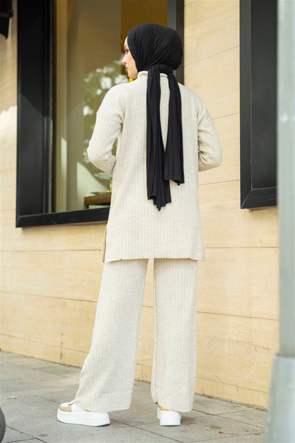 Button Detailed Veiling Knitwear Set Cream